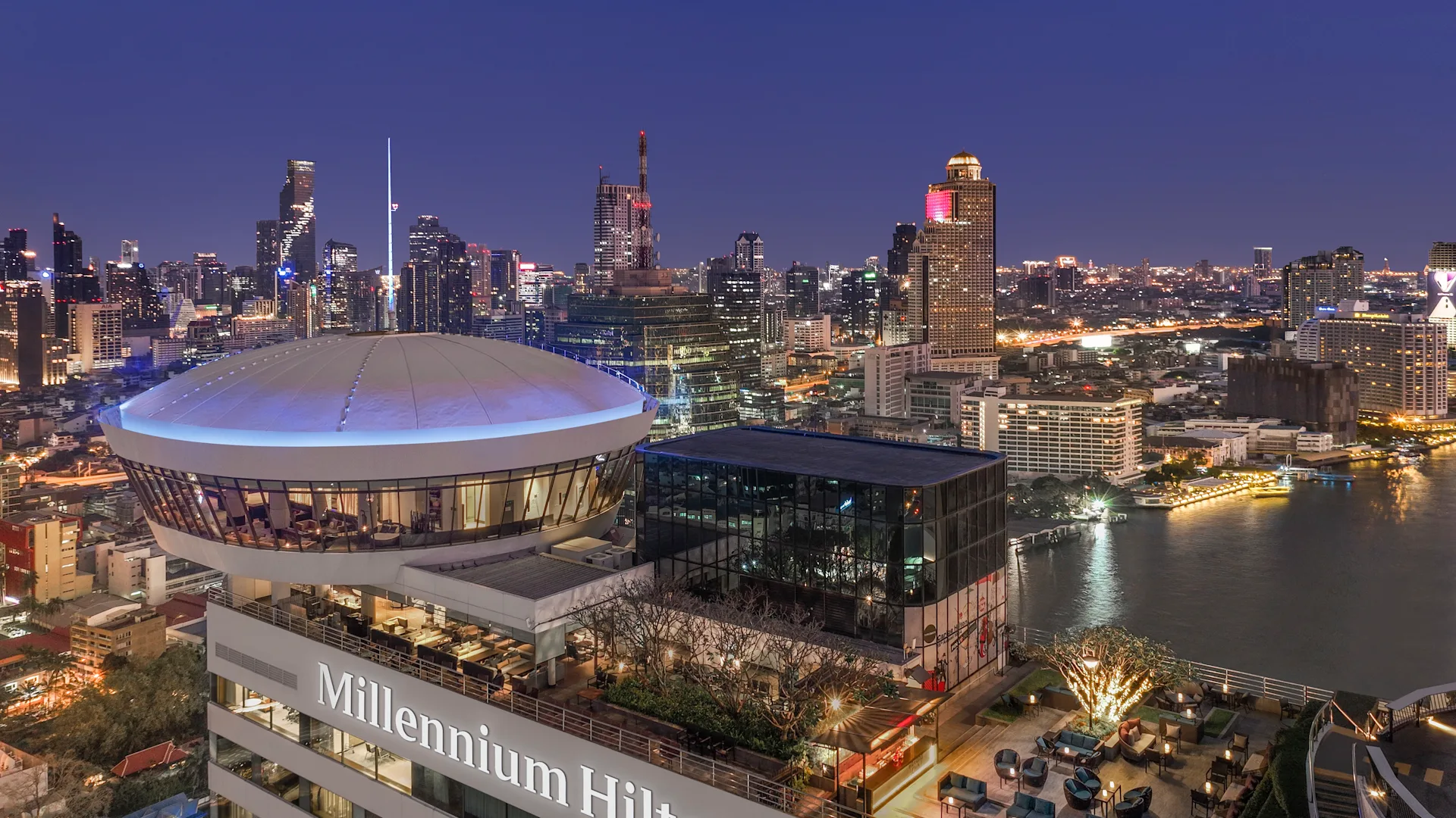 Millennium Hilton Bangkok riverside exterior